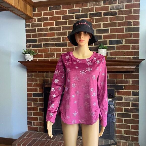 Emily Daniels Woman Snowflake Long Sleeved T Shirt Purple Small Sweatshirt new - Picture 1 of 16